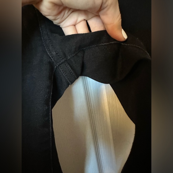 Everlane - The High Rise Skinny Jean - Picture 3 of 9